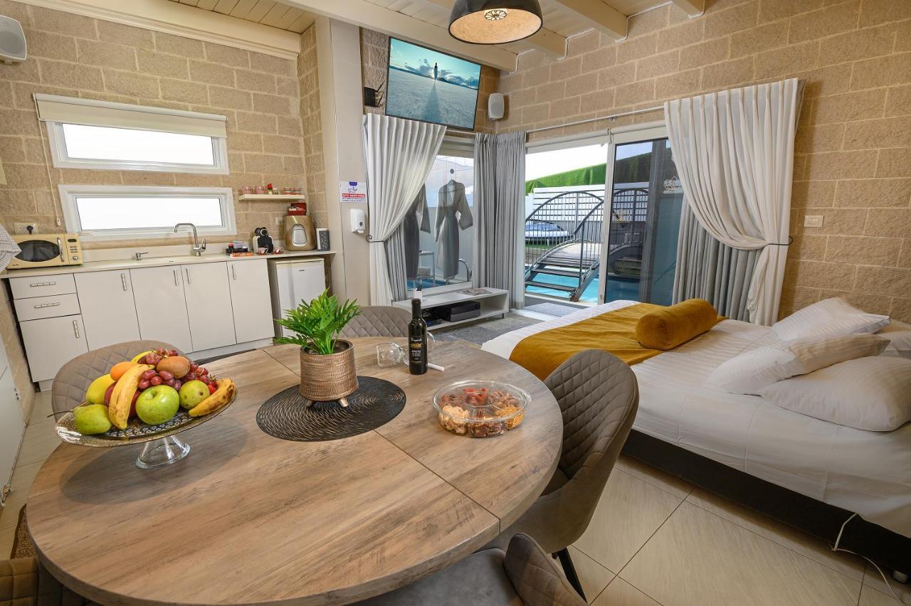 Villa אחוזת מיא - סוויטות בוטיק על המים Goren Exterior foto